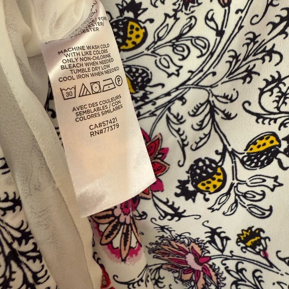 Like new! LOFT maternity White and Pink Floral Tank - Picture 5 of 9